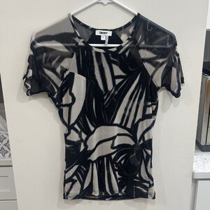 DKNY Black and Cream Short Sleeve knit Top